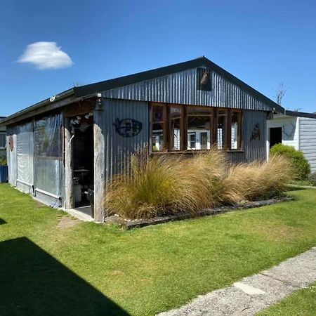 Mountains Edge Cabins Monowai 外观 照片