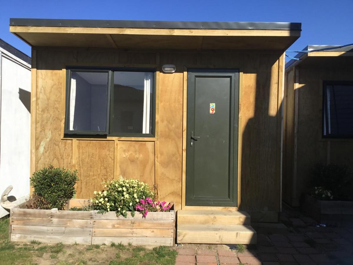 Mountains Edge Cabins Monowai 外观 照片